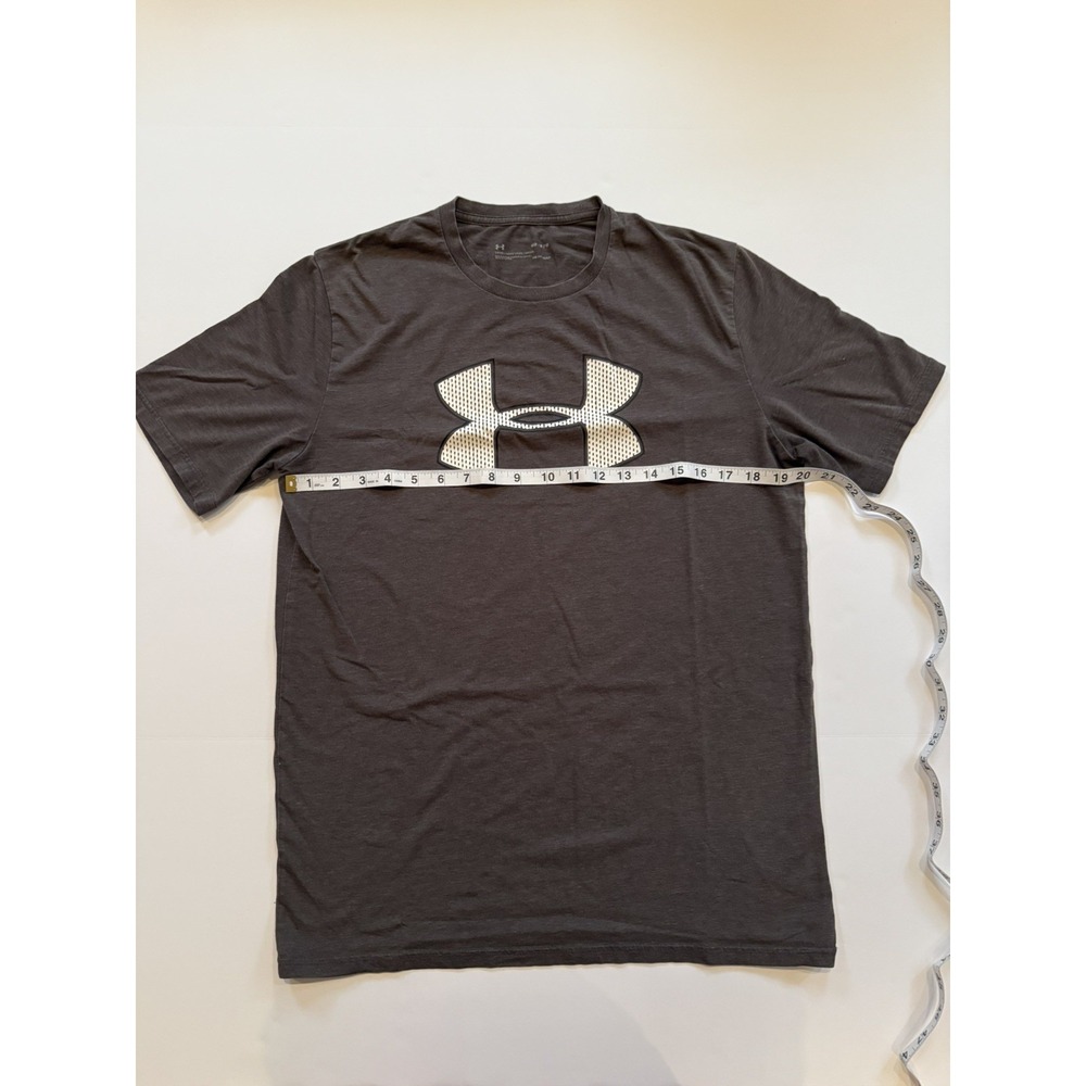 Under Armour Men Medium T-Shirt HeatGear Gray Logo Loose Athleisure Activewear